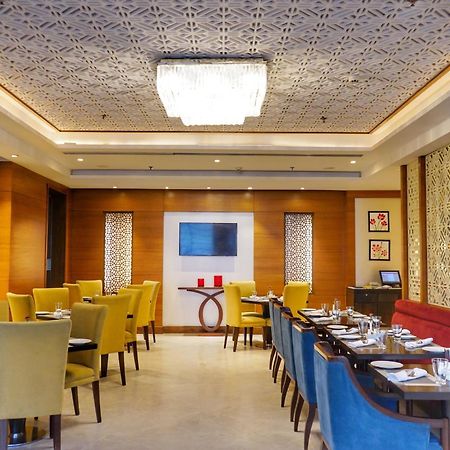 Golden Sarovar Portico Amritsar Exterior photo