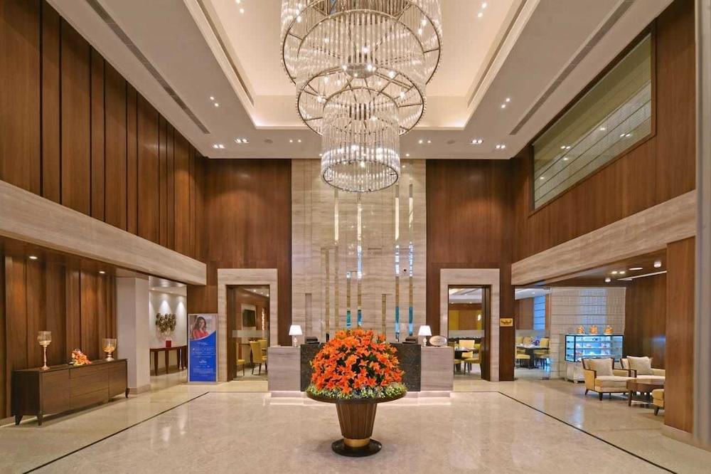 Golden Sarovar Portico Amritsar Exterior photo