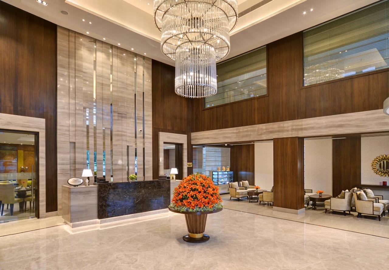 Golden Sarovar Portico Amritsar Exterior photo